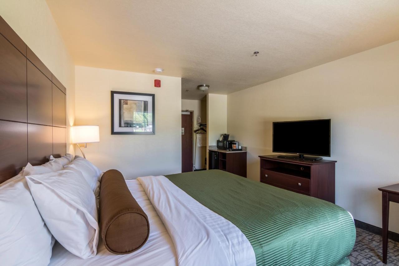 Cobblestone Inn & Suites - Barron ภายนอก รูปภาพ