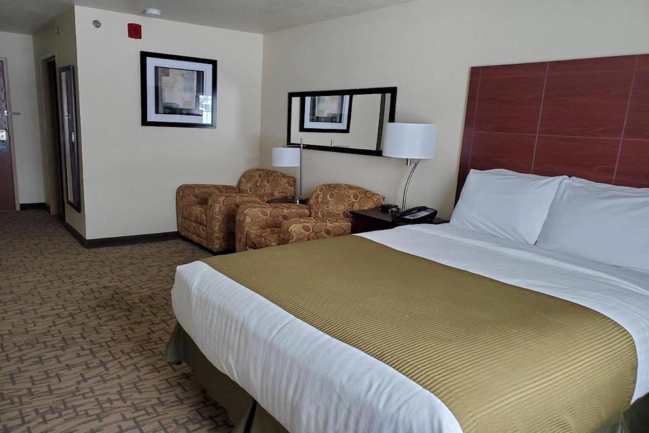 Cobblestone Inn & Suites - Barron ภายนอก รูปภาพ