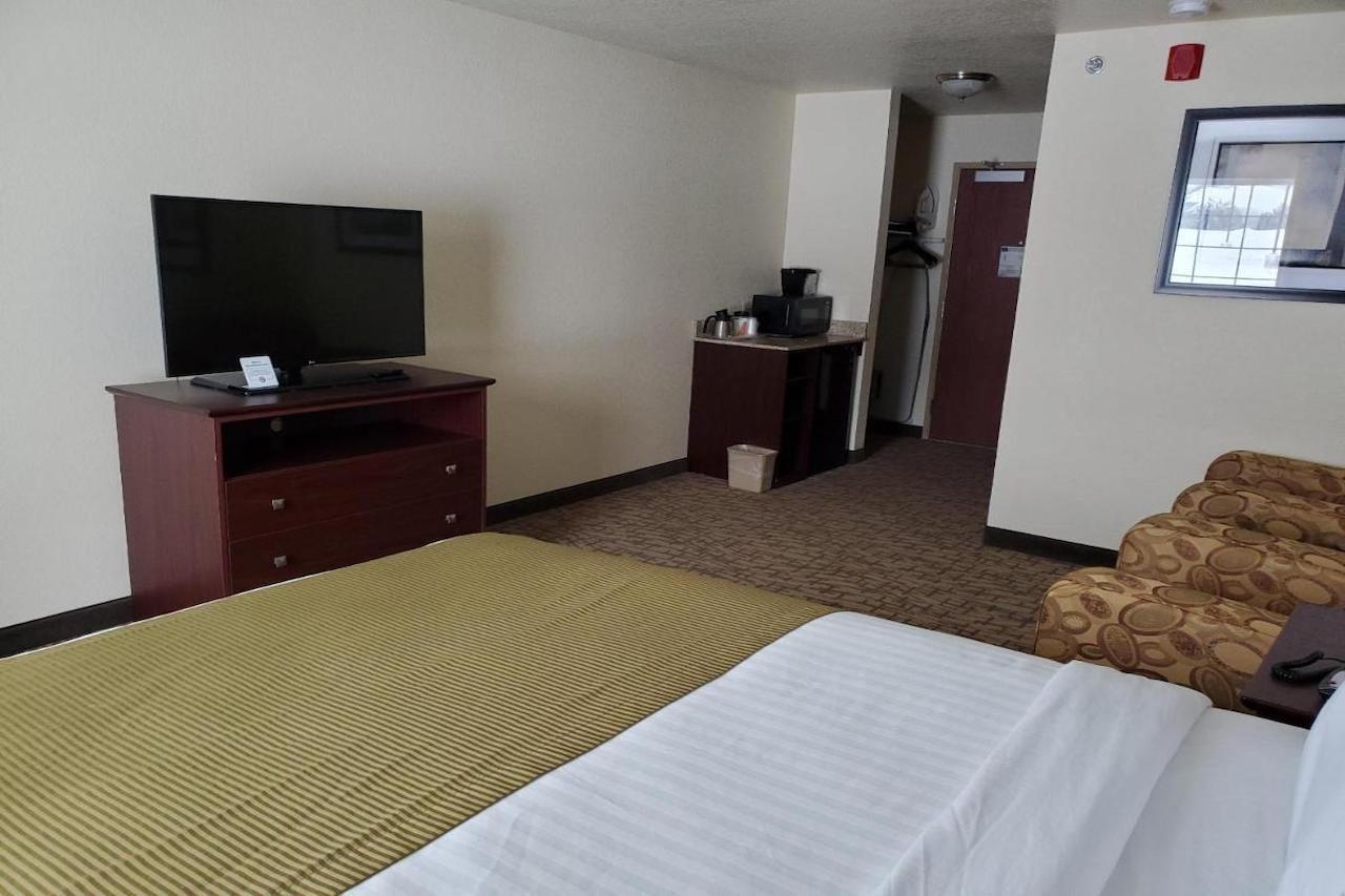 Cobblestone Inn & Suites - Barron ภายนอก รูปภาพ
